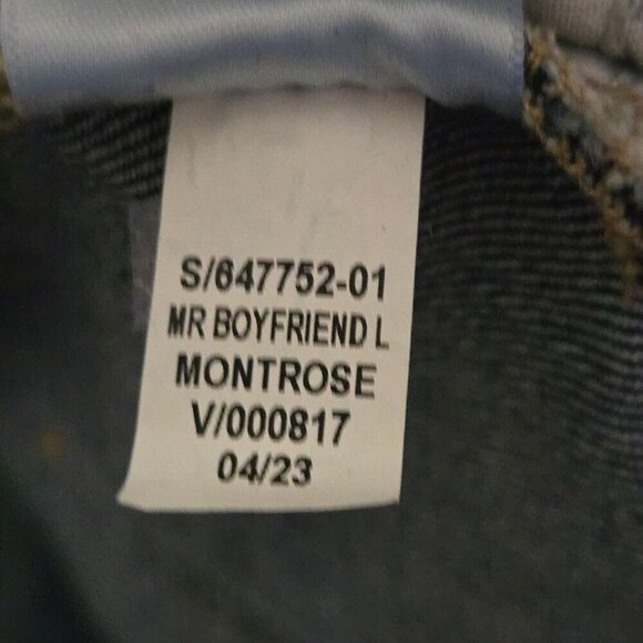 Old Navy Mid Rise Boyfriend Loose Jeans Slight Distress 2023 Size 14 - Picture 9 of 9